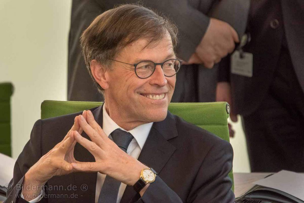 Dr. Matthias Rößler (CDU Sachsen) Präsident des Sächsischen Landtags zur 54. Plenarsitzung des Sächsichen Landtages am 17. Mai 2017 im Plenarsaal.