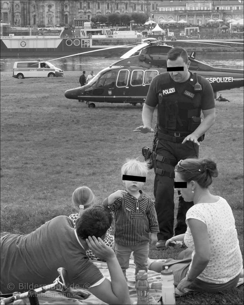 Polizeieinsatz mit Hubschrauber