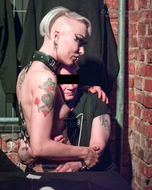 Konzert der deutsche Frauen-Band 'Grausame Töchter' mit der Sängerin Aranea Peel