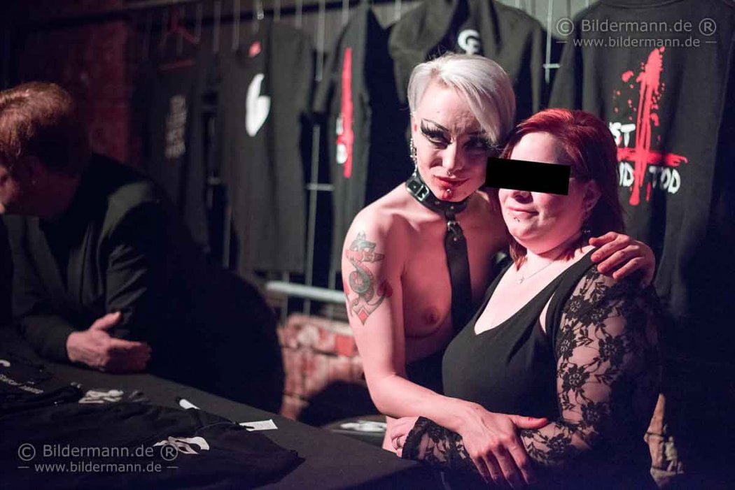 Konzert der deutsche Frauen-Band 'Grausame Töchter' mit der Sängerin Aranea Peel