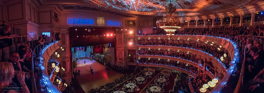 Panoramafoto vom 15. SemperOpernball 2020