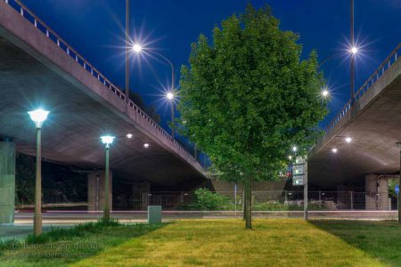 Wege — Fahrspuhren zur Bruecke Budapester Strasse Dresden