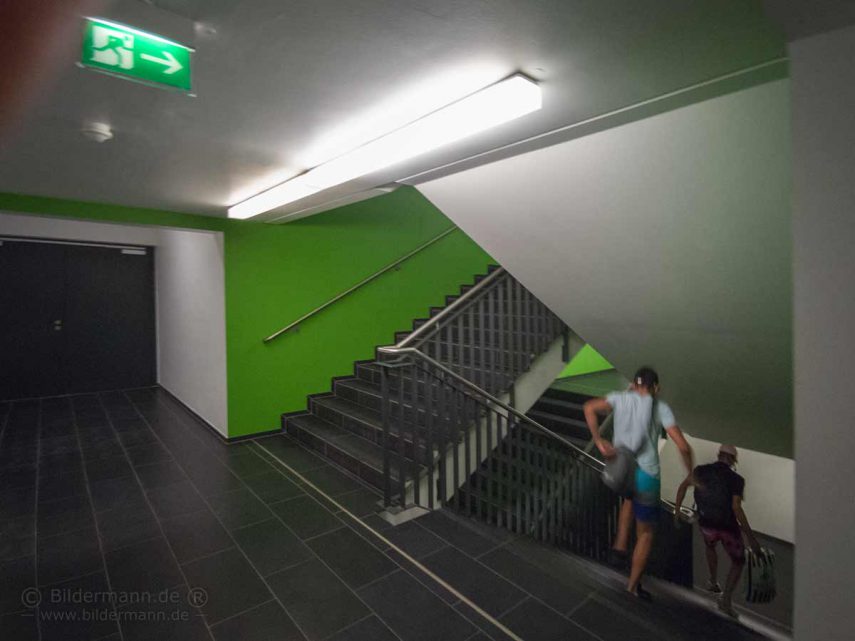 Dieb und Kumpan auf der Flucht