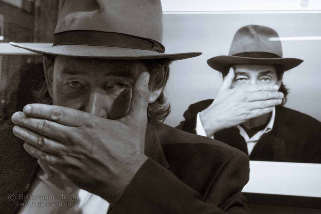 Holger John, Künstler und Galerist