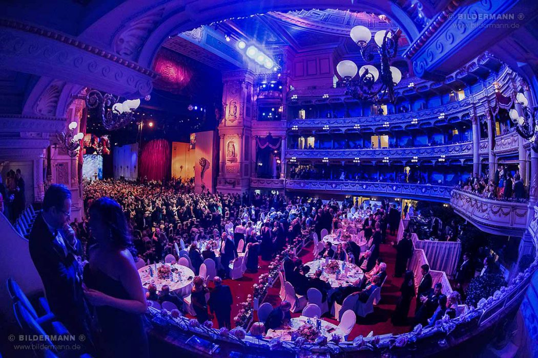 Blick in den Zuschauerraum beim 15. SemperOpernball 2020